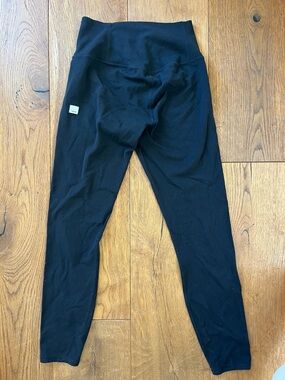 Vuori Black High-Waist Leggings